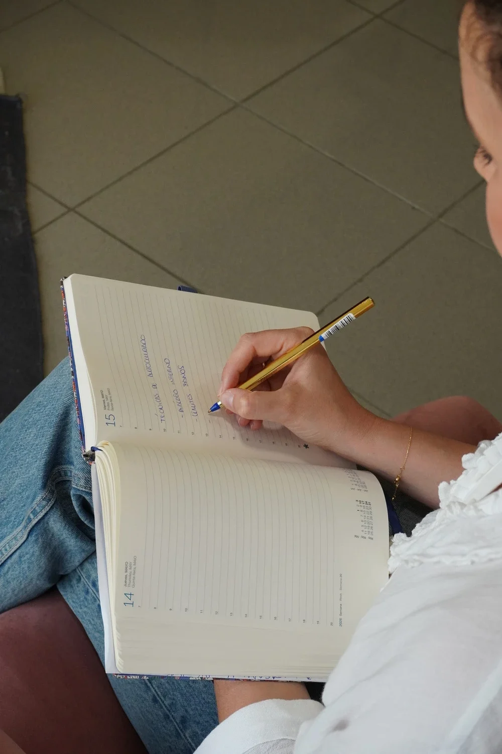 Notas de terapia: técnicas de autocuidado, diálogo interno y límites sanos